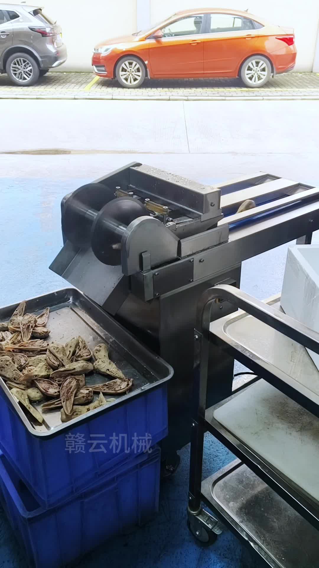 商用生熟鸭头均可分半切割的切鸭头机器